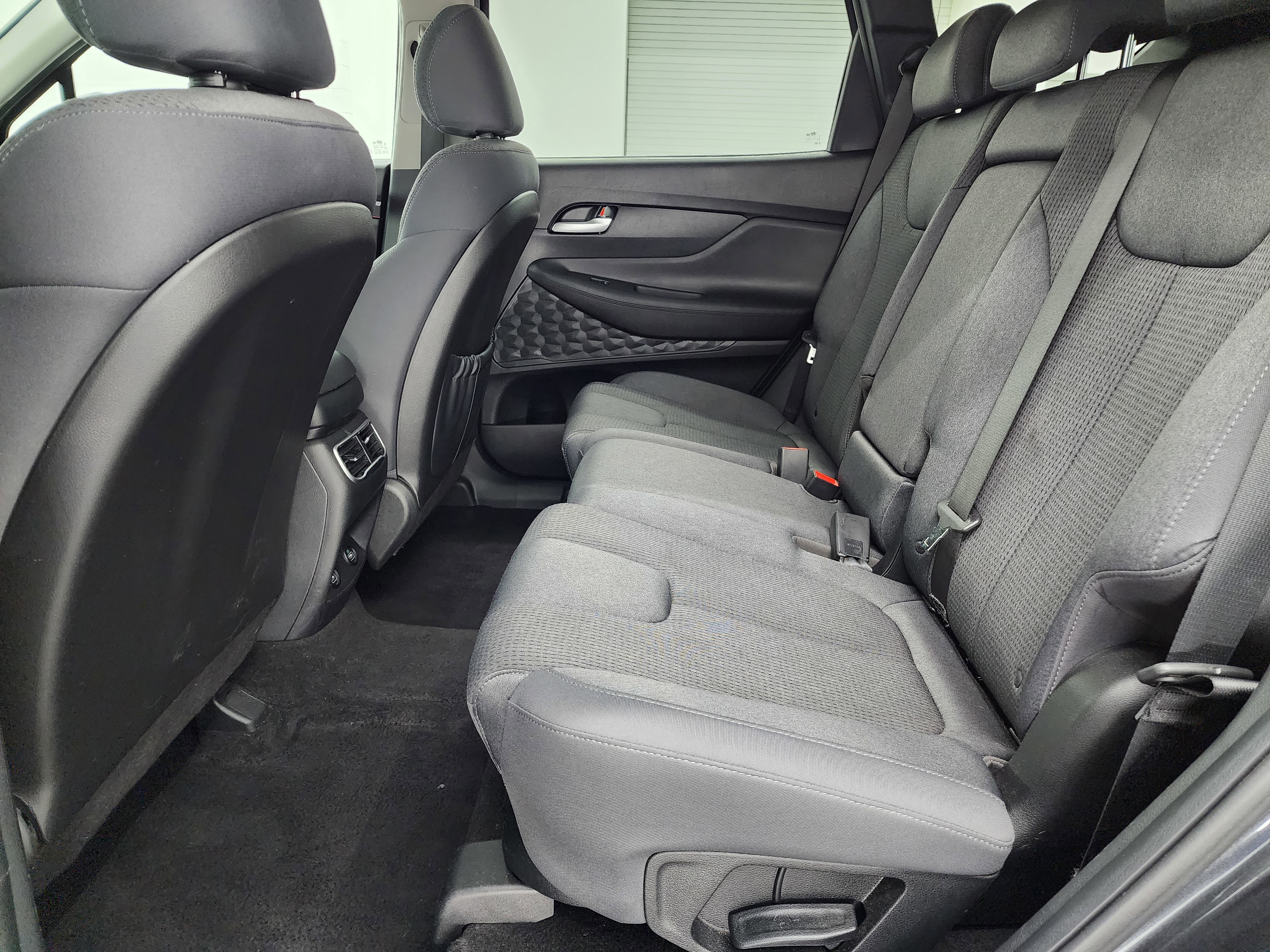 Used 2023 Hyundai Santa Fe SEL image 9