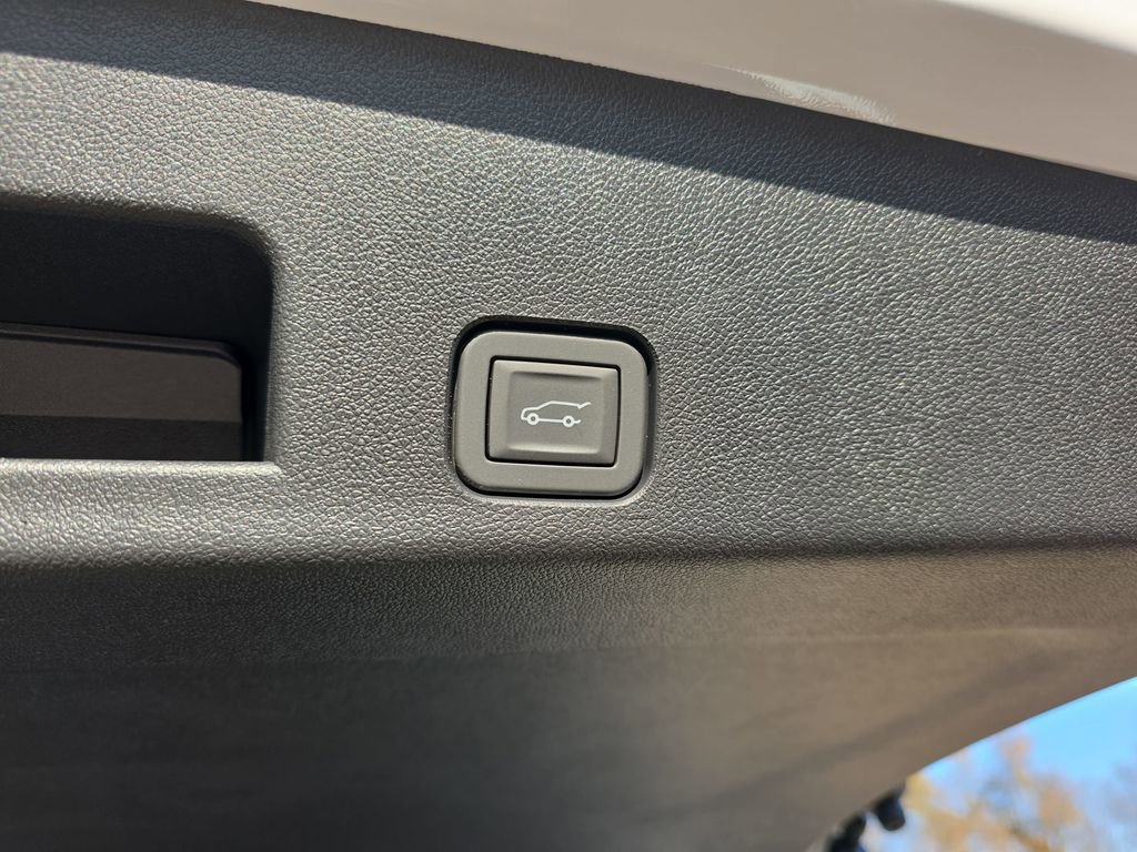 New 2026 GMC Acadia Elevation w/ Black Edition image 15