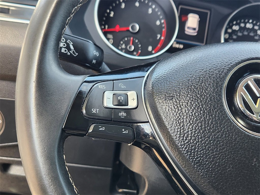 Used 2021 Volkswagen Tiguan image 16