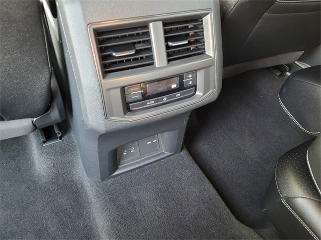 Used 2022 Volkswagen Atlas SEL R-Line image 12