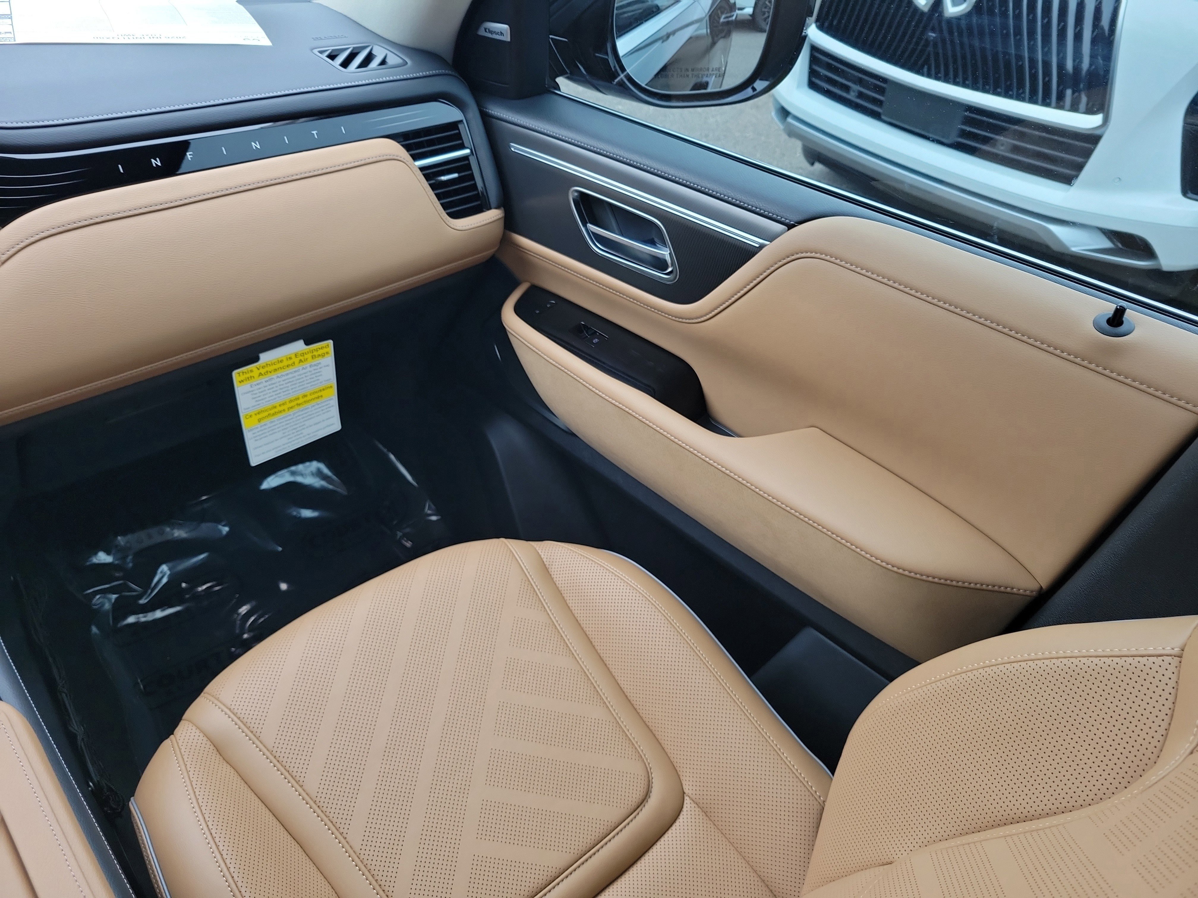 New 2026 INFINITI QX80 Luxe image 13