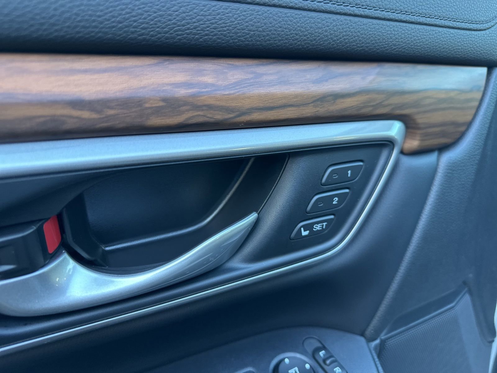 Used 2020 Honda CR-V Touring image 16