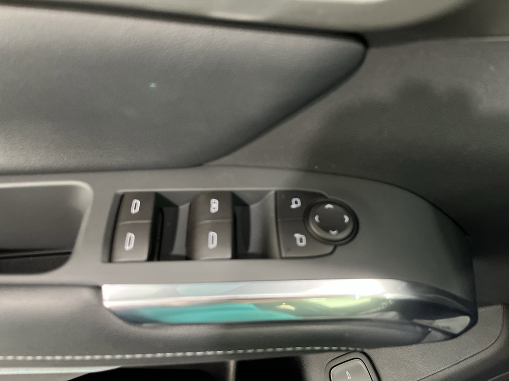 New 2026 Chevrolet Traverse LT FWD image 31
