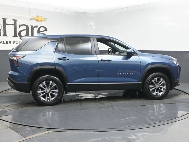 New 2026 Chevrolet Equinox LT w/ Safety and Technology Package FWD image 15