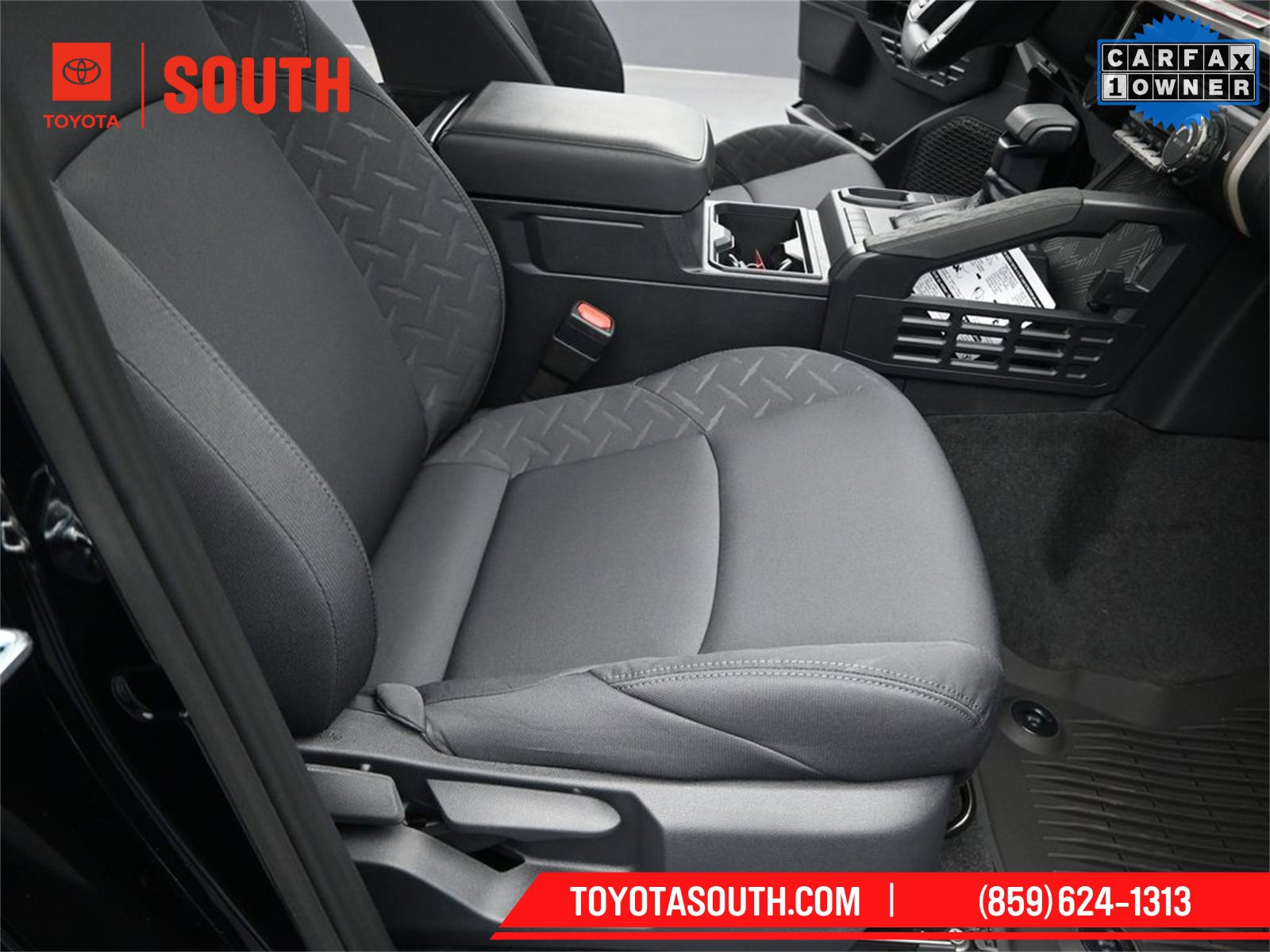 Used 2025 Toyota Tacoma SR w/ SR Upgrade Package image 31