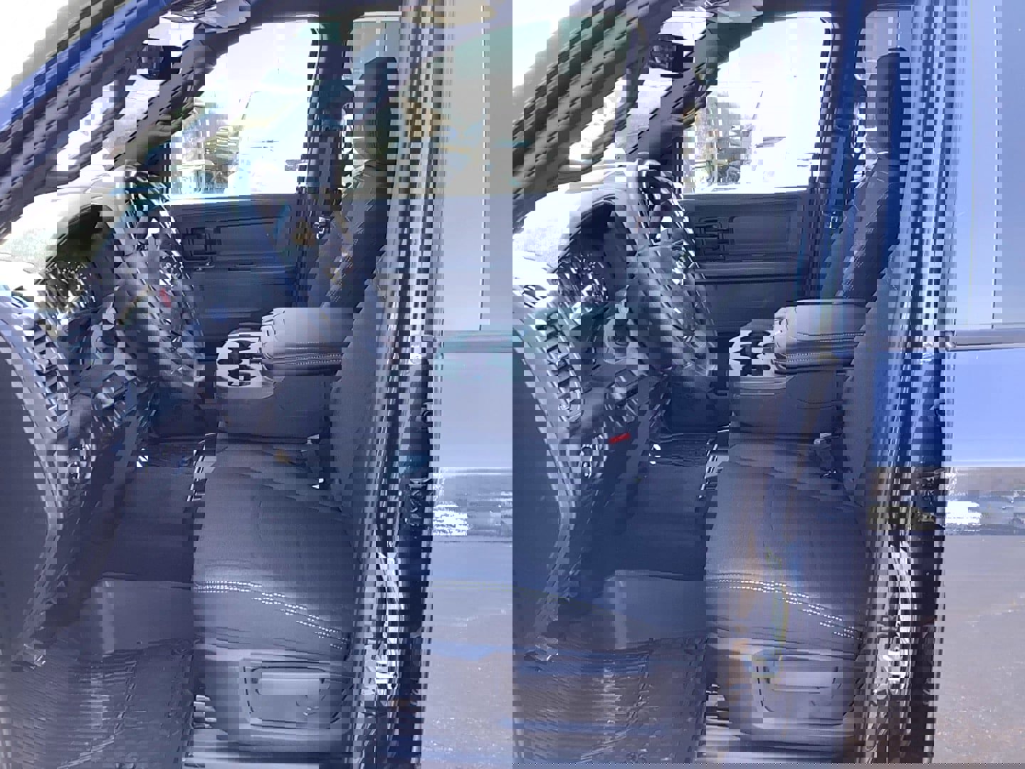 New 2026 RAM 2500 Tradesman AWD/4WD image 9