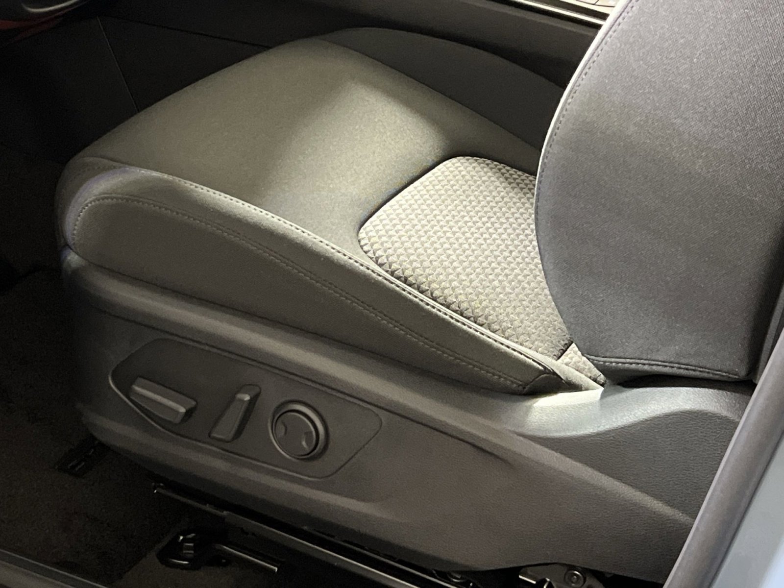 New 2026 Kia Sportage S image 12