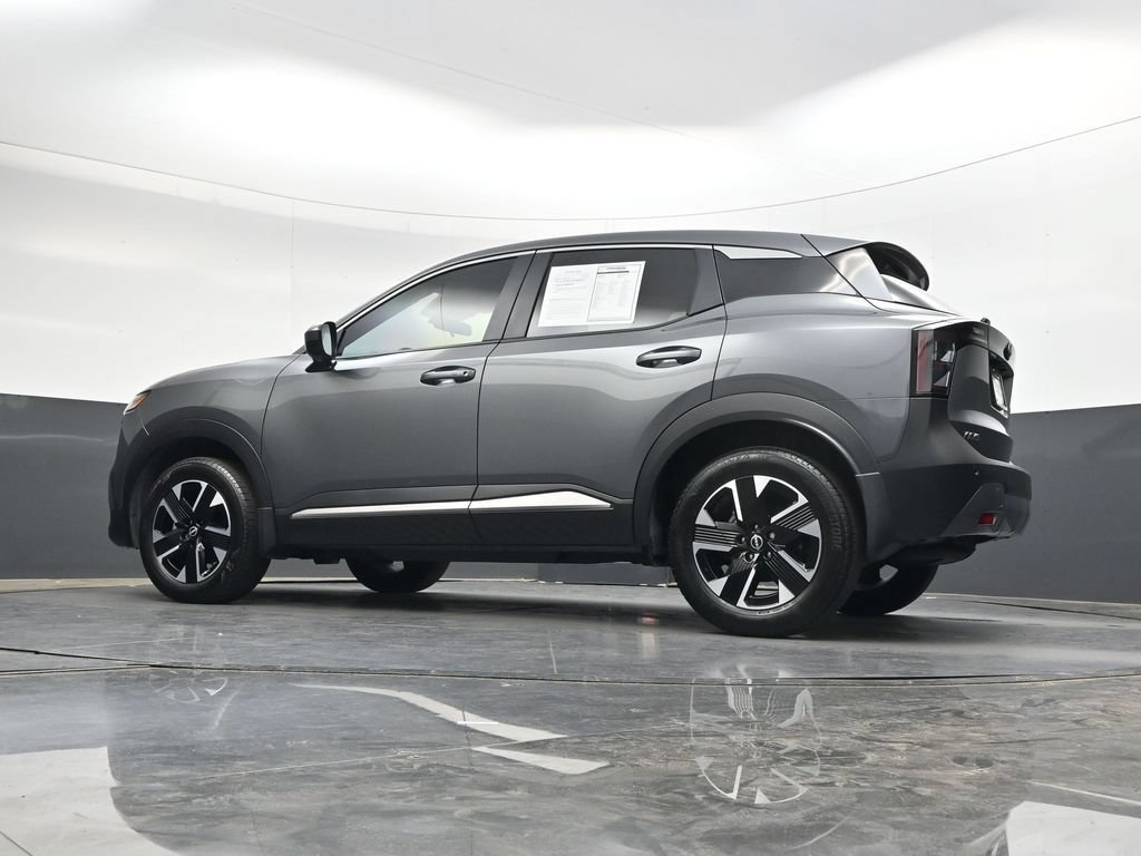 Certified 2025 Nissan Kicks SV AWD/4WD image 37