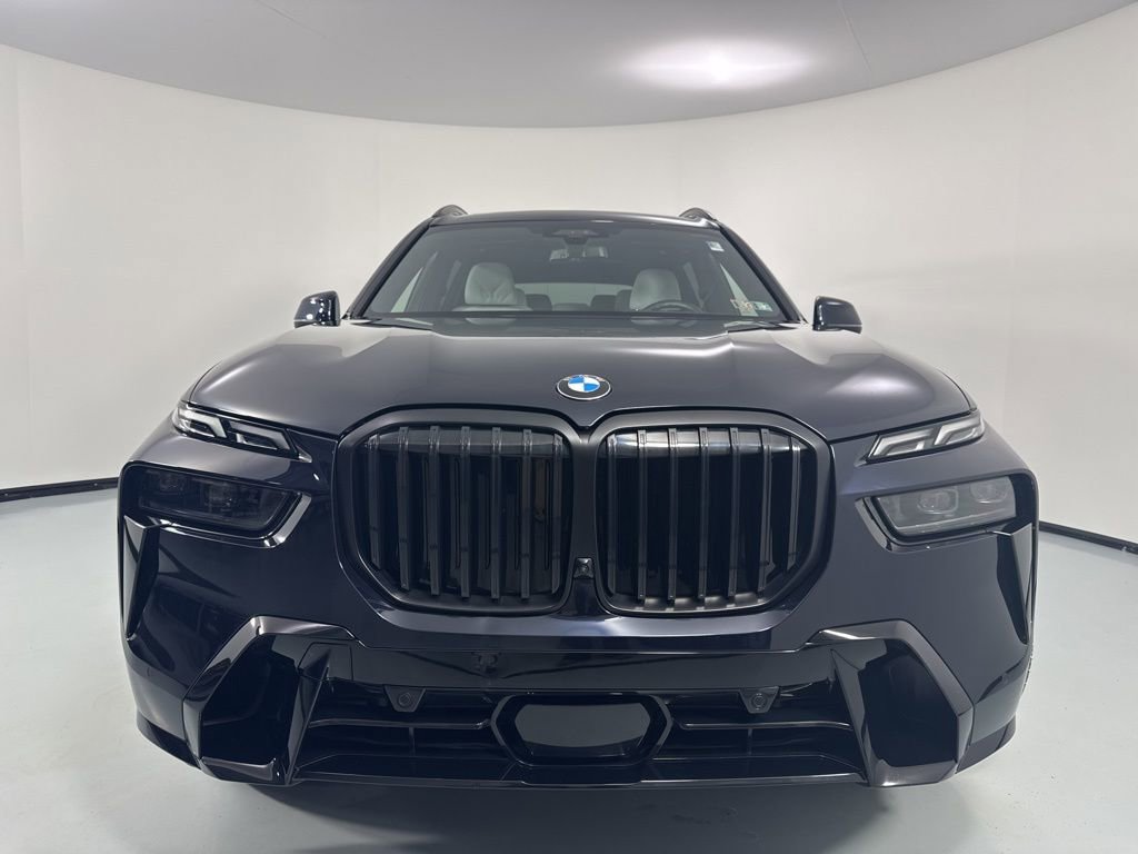 Certified 2024 BMW X7 xDrive40i w/ M Sport Package image 2