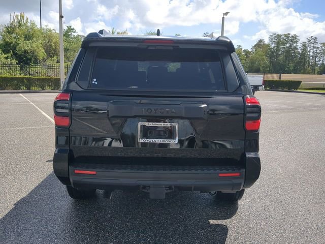 New 2026 Toyota 4Runner SR5 AWD/4WD image 5