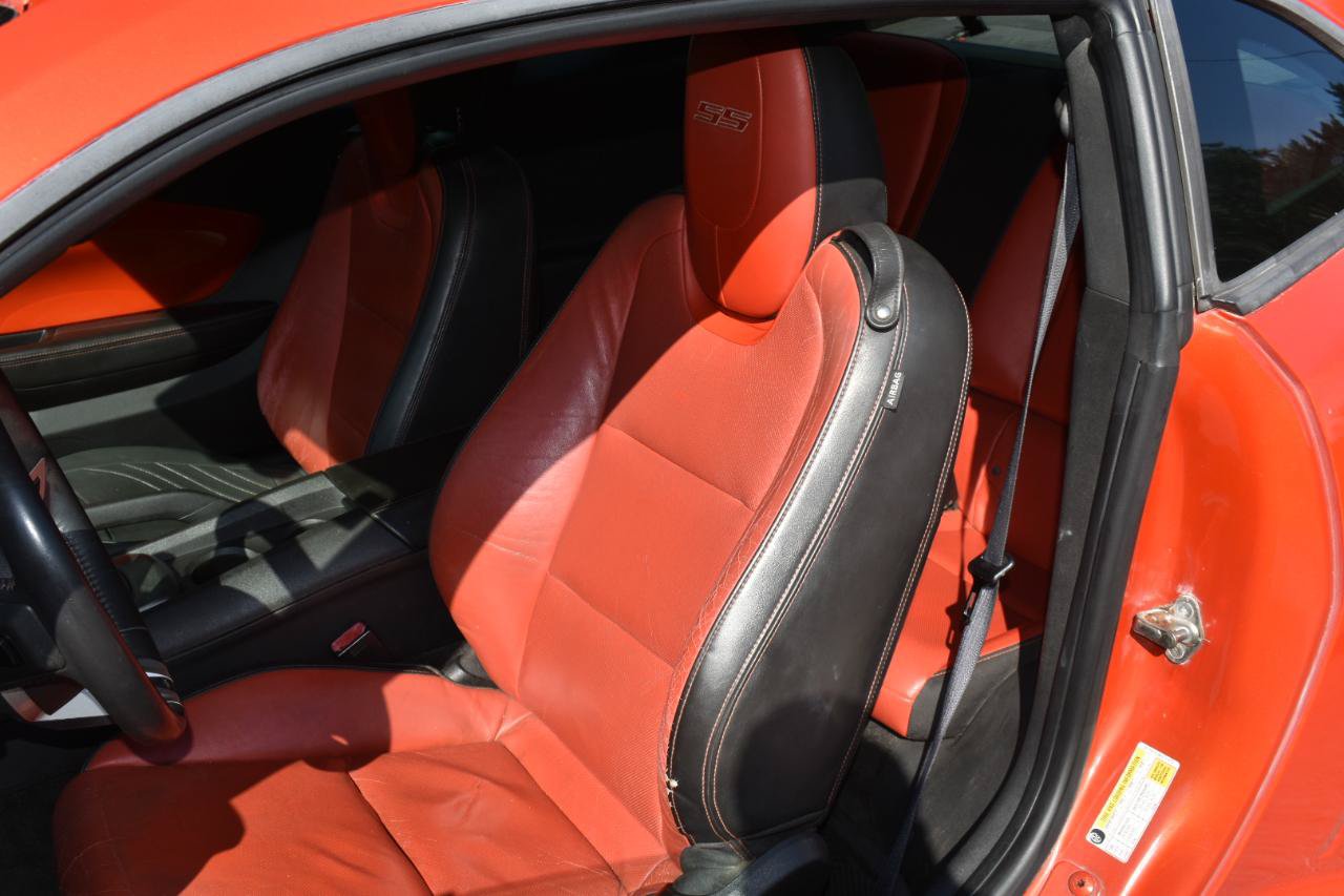 Used 2010 Chevrolet Camaro SS w/ RS Package RWD image 13