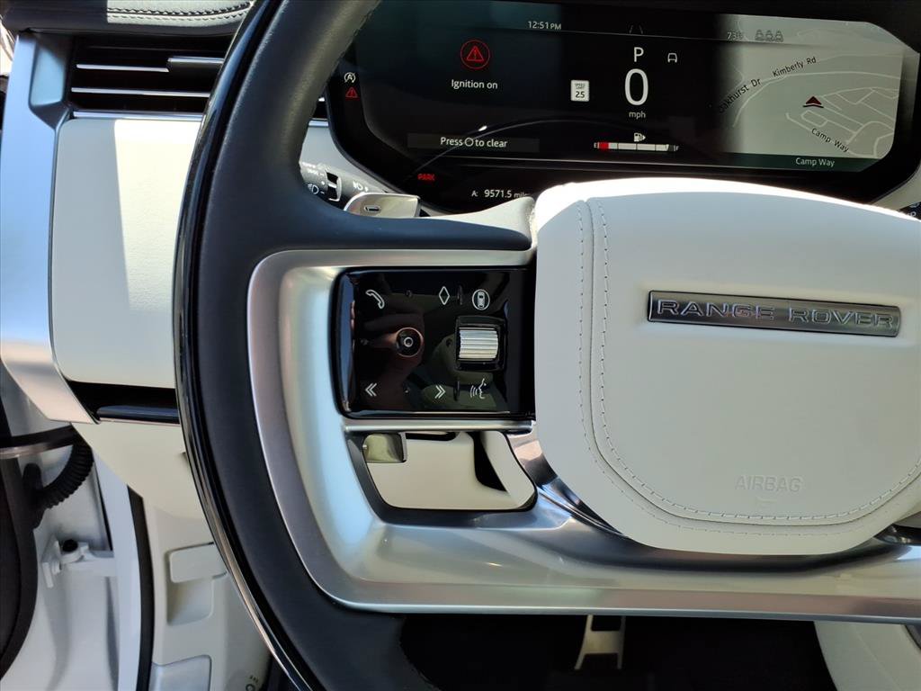 Certified 2025 Land Rover Range Rover SE AWD/4WD image 16