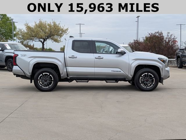 Used 2024 Toyota Tacoma TRD Sport RWD image 4