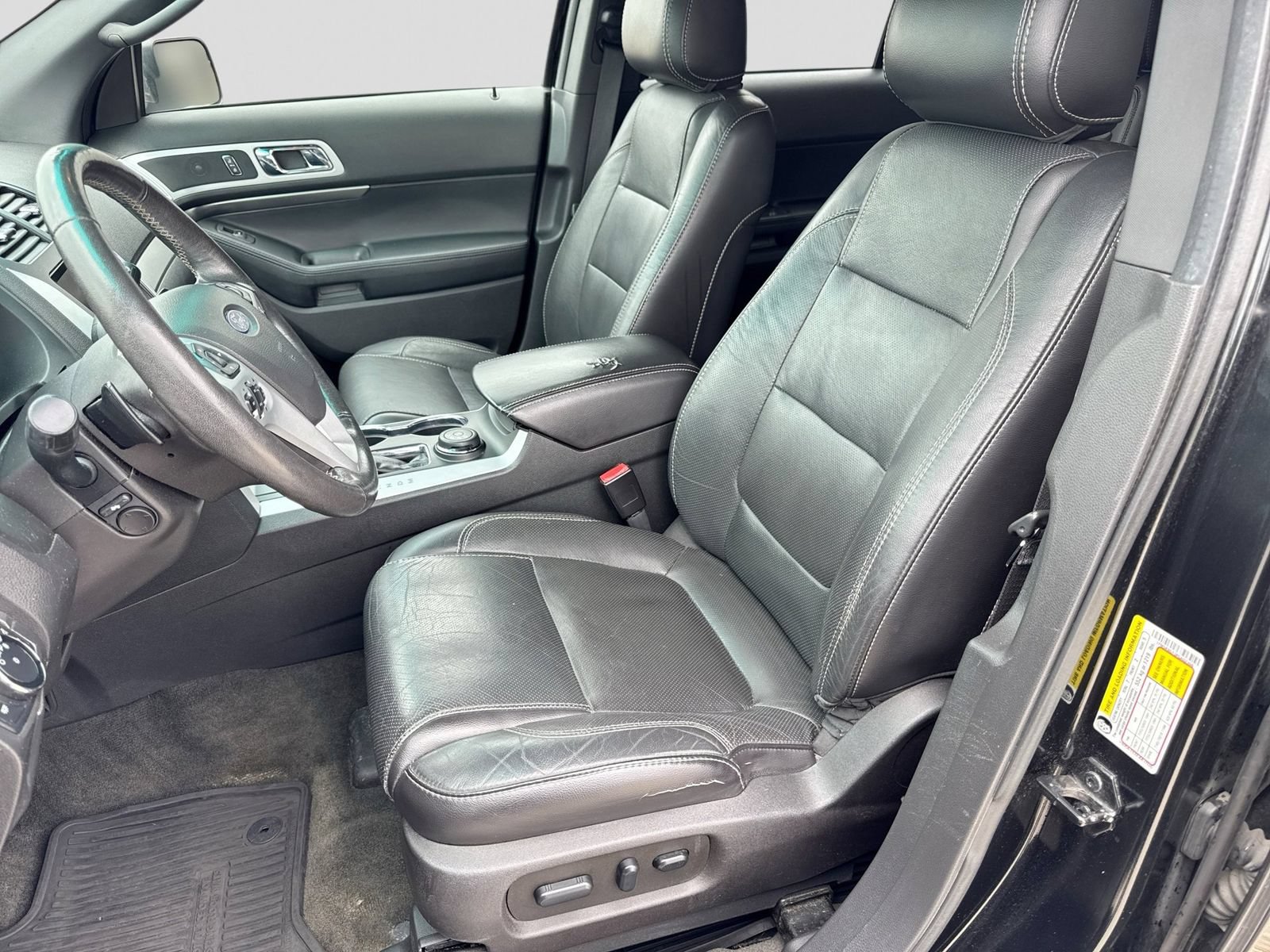 Used 2015 Ford Explorer Sport w/ Equipment Group 401A AWD/4WD image 19