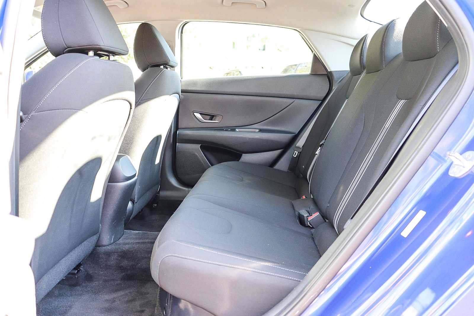 Used 2023 Hyundai Elantra Blue FWD image 18