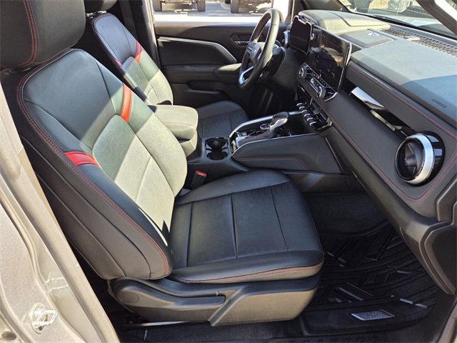 Used 2023 Chevrolet Colorado Z71 w/ Z71 Convenience Package 2 image 15