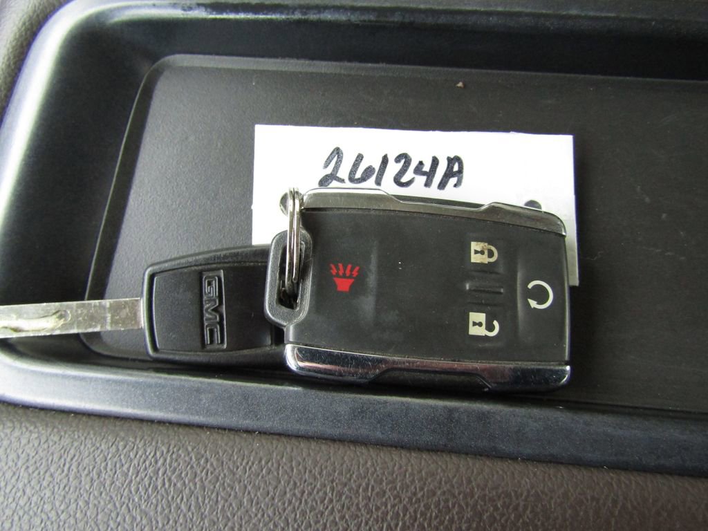 Used 2014 GMC Sierra 1500 SLT w/ SLT Crew Cab Value Package image 22