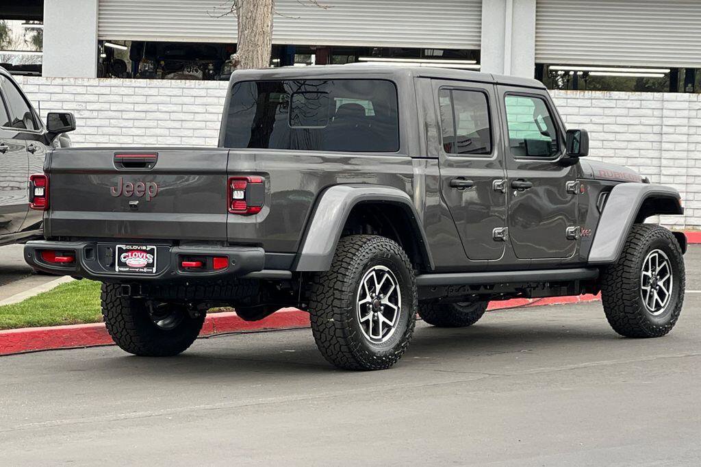 New 2026 Jeep Gladiator Rubicon w/ Safety Group AWD/4WD image 4