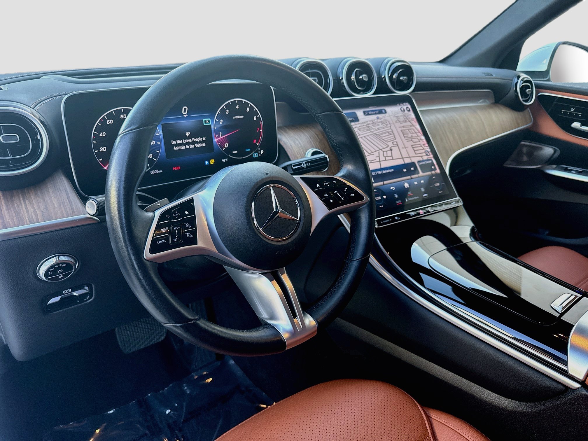 Used 2023 Mercedes-Benz GLC 300 w/ Pinnacle Trim Package image 9