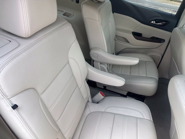 Used 2023 GMC Acadia Denali AWD/4WD image 18