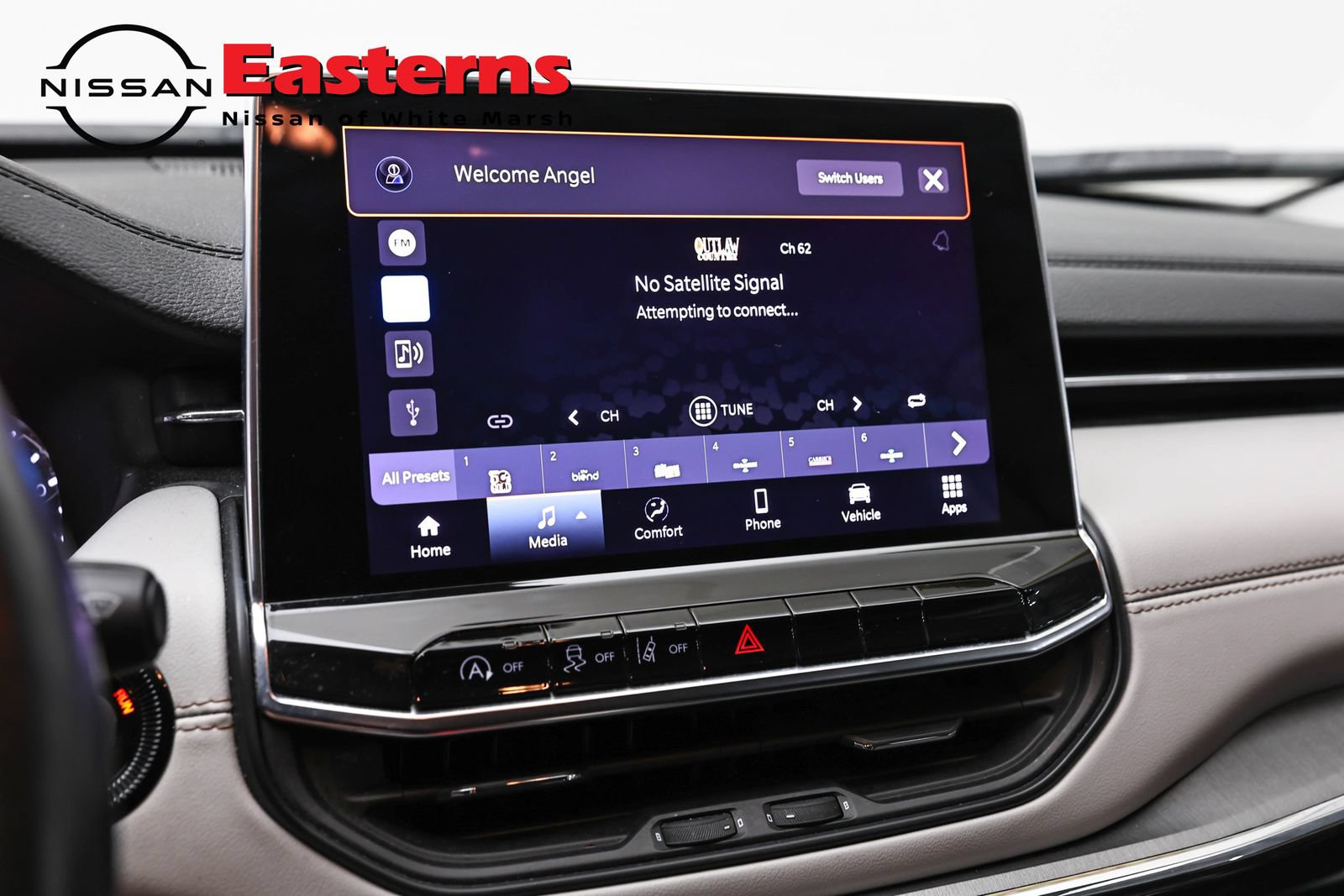 Used 2022 Jeep Compass Limited AWD/4WD image 18