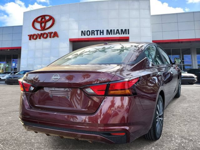 Used 2024 Nissan Altima 2.5 SV FWD image 4