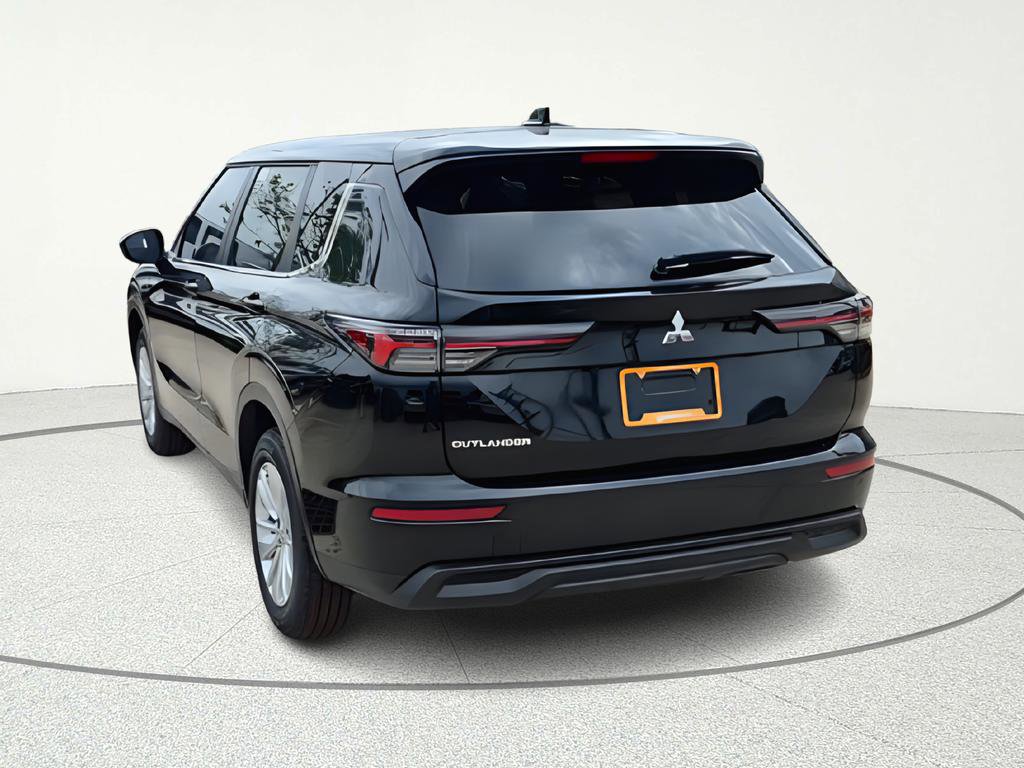 New 2026 Mitsubishi Outlander ES image 5