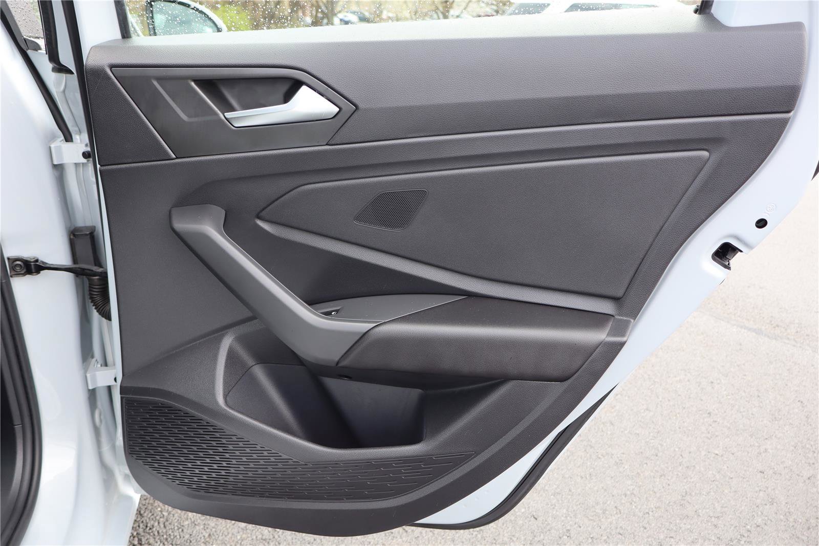 Used 2019 Volkswagen Jetta SEL Premium image 30