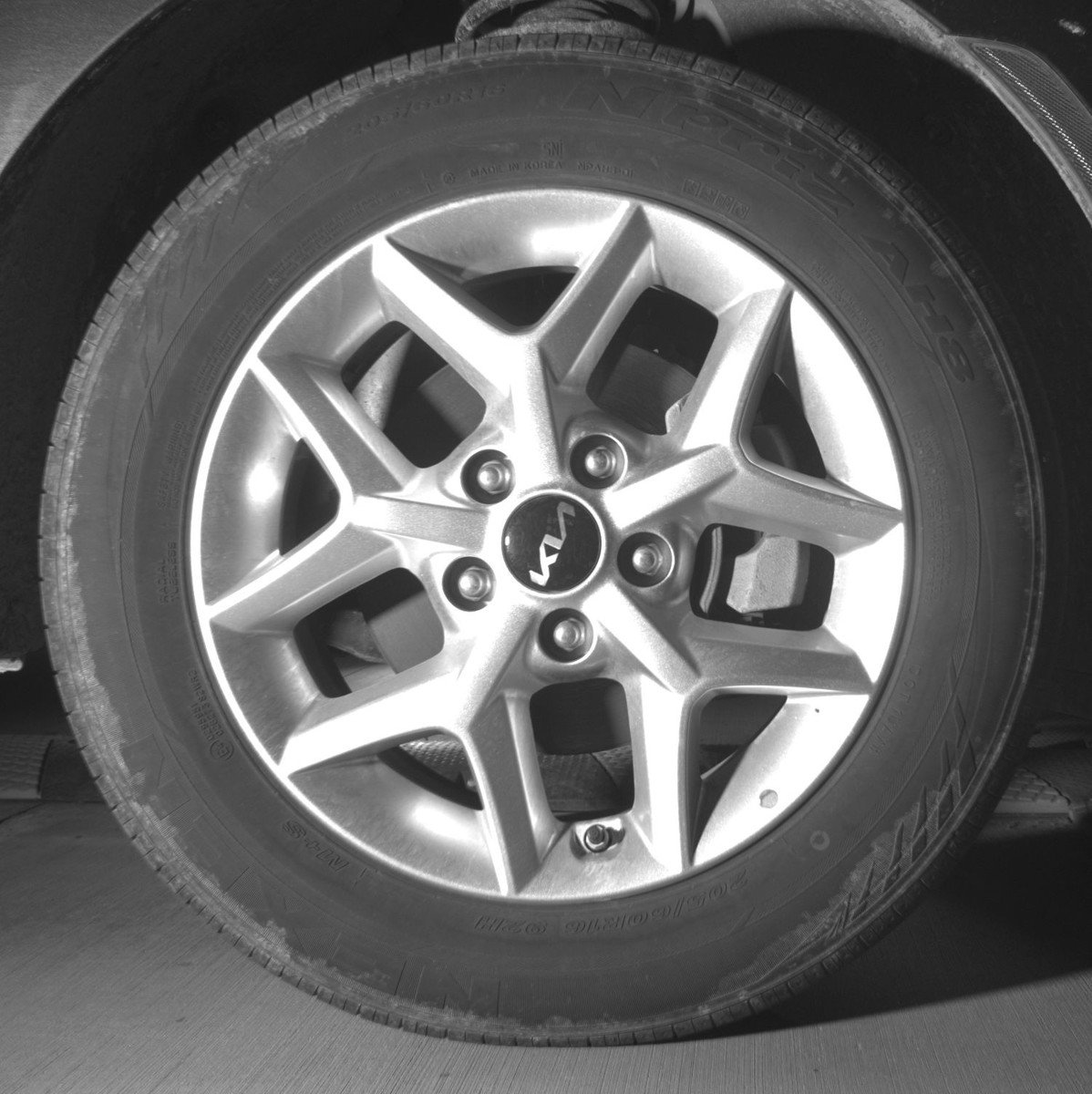 Used 2025 Kia Soul LX w/ LX Technology Package image 13