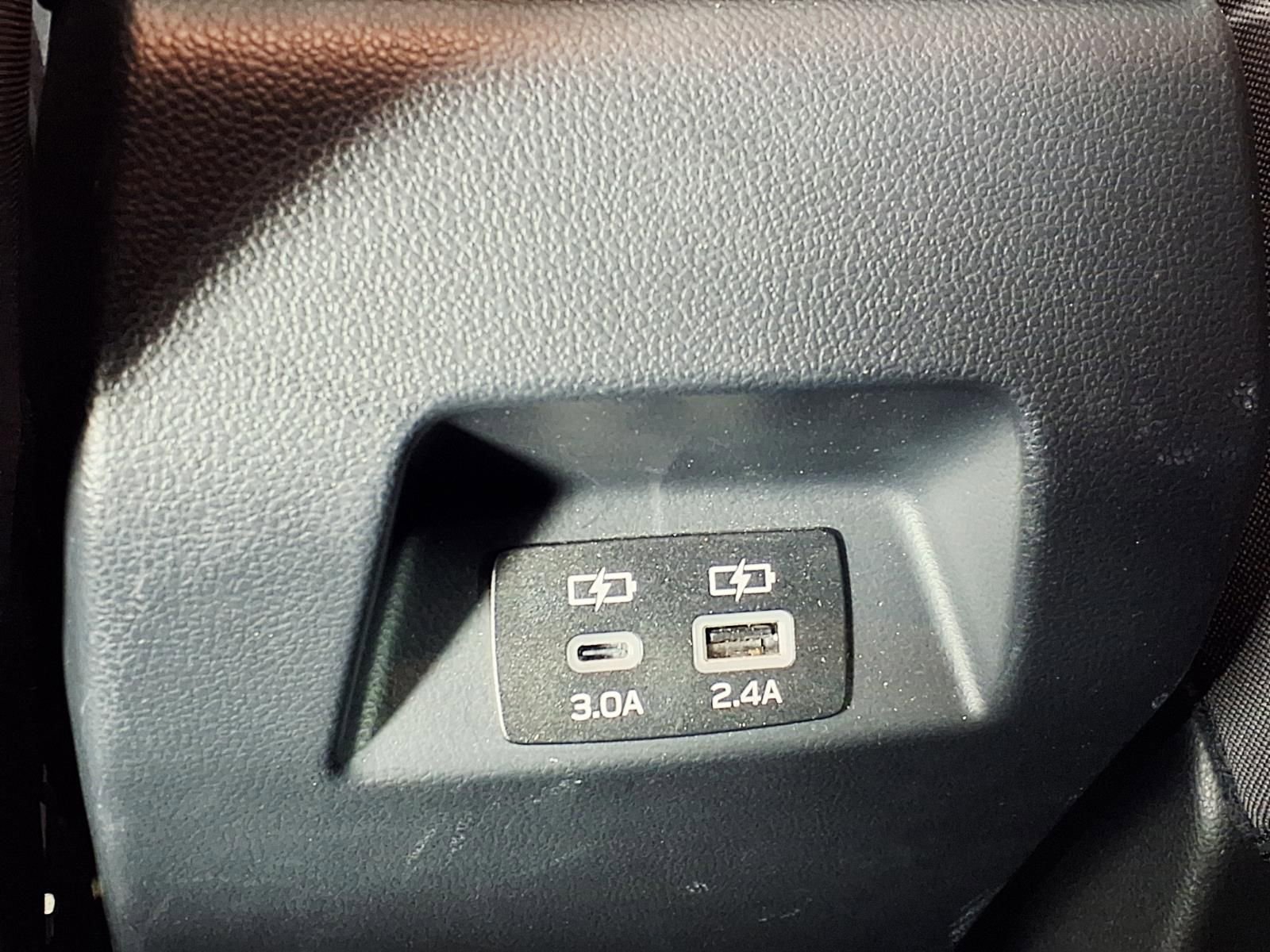 Used 2025 Subaru Crosstrek 2.0i Premium image 12