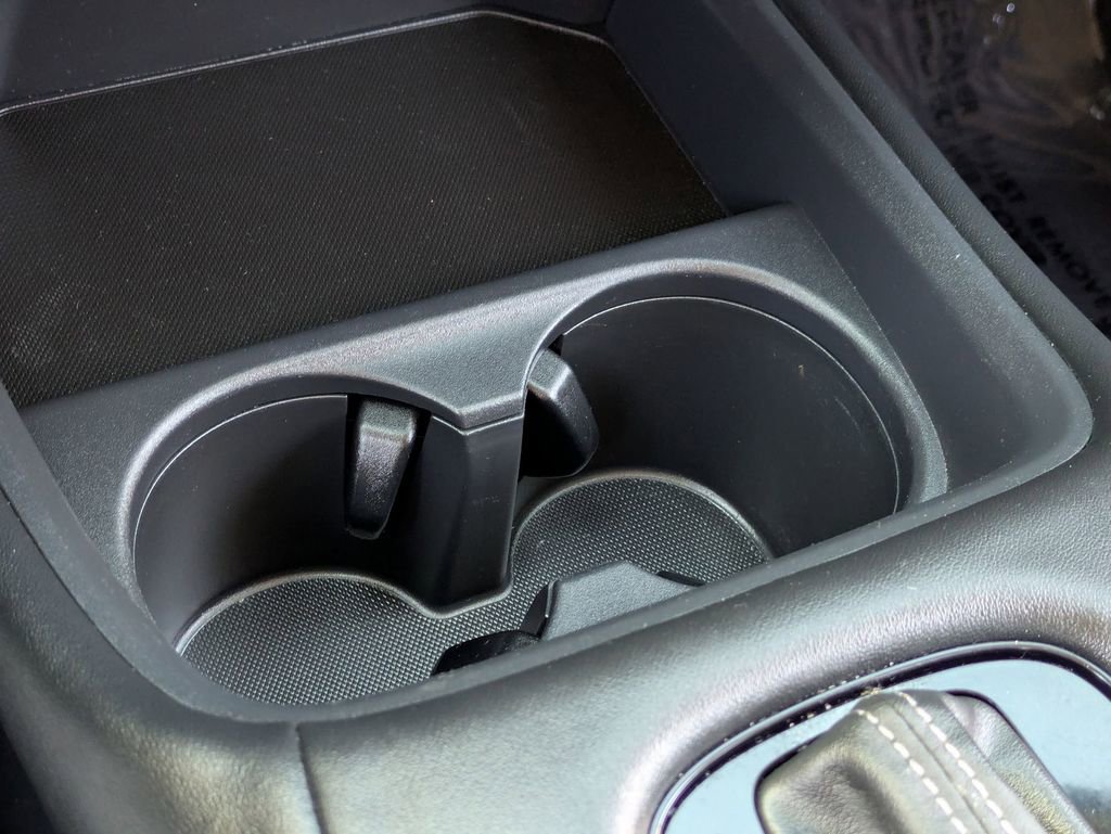 Used 2025 Honda HR-V LX image 19