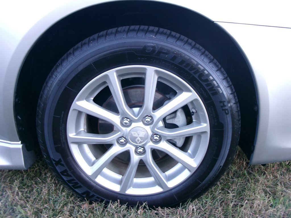 Used 2016 Mitsubishi Lancer ES image 38