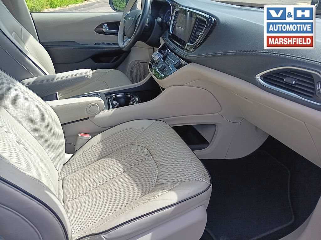 Used 2021 Chrysler Pacifica Limited w/ Premium & Safety Sphere Group AWD/4WD image 29