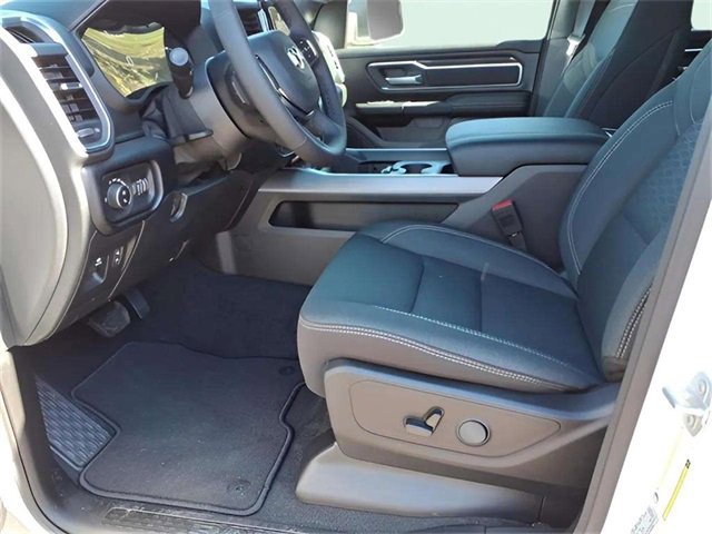 New 2026 RAM 1500 4x4 Crew Cab image 13