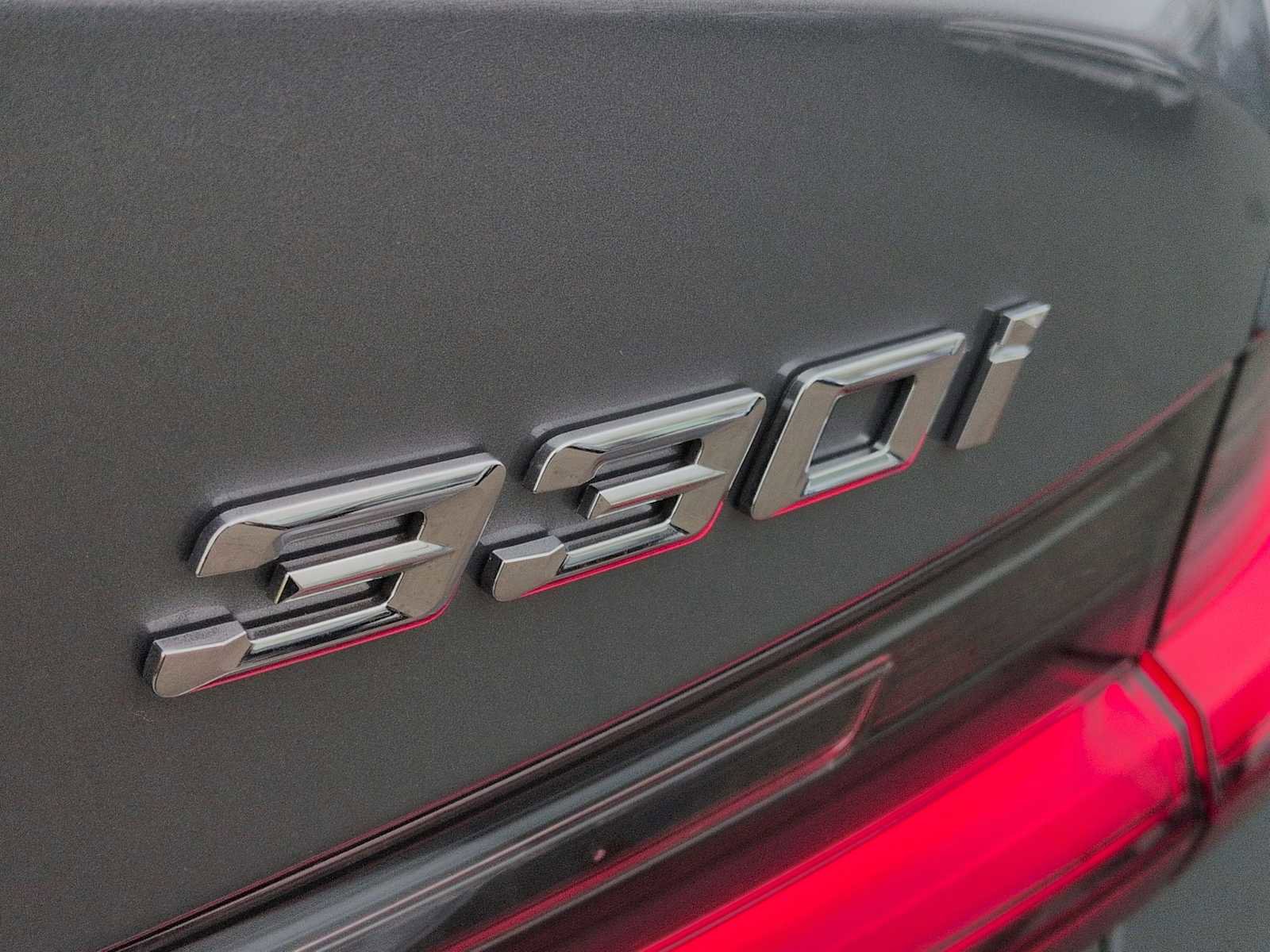 Used 2026 BMW 330i xDrive Sedan w/ M Sport Package image 13