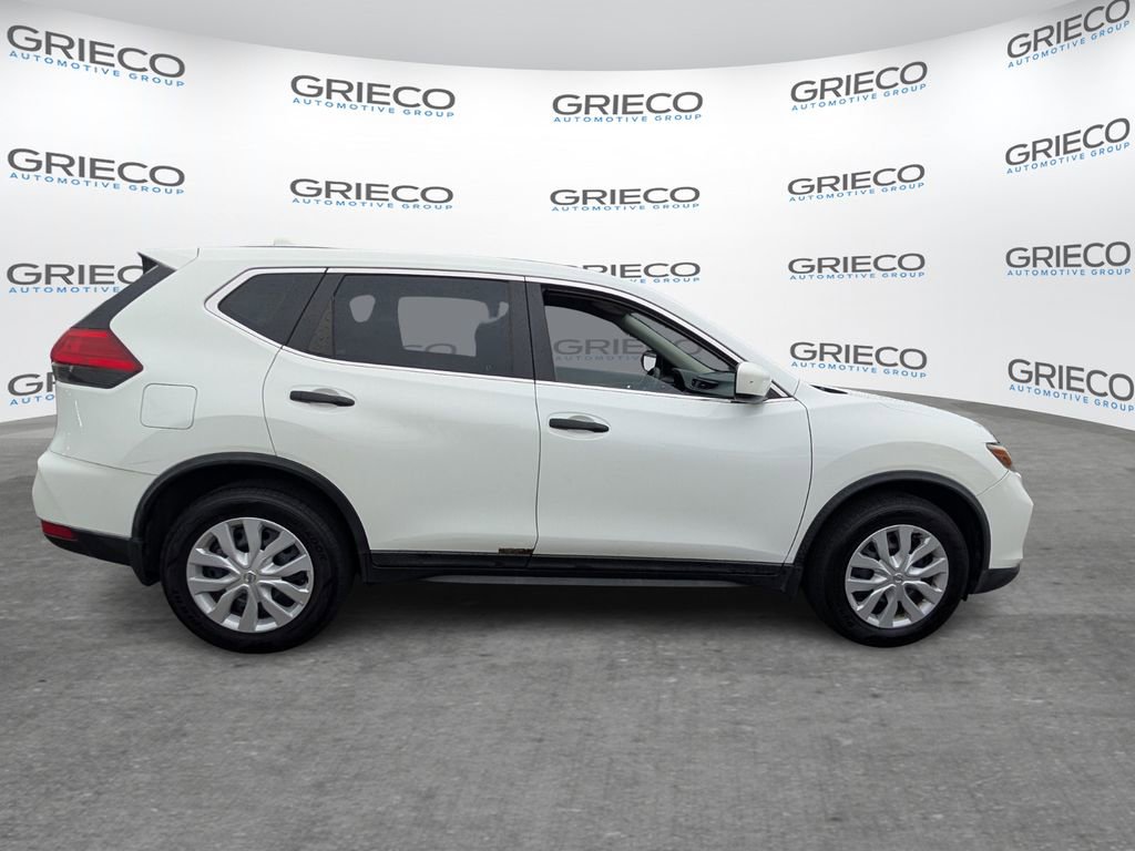 Used 2017 Nissan Rogue S image 8