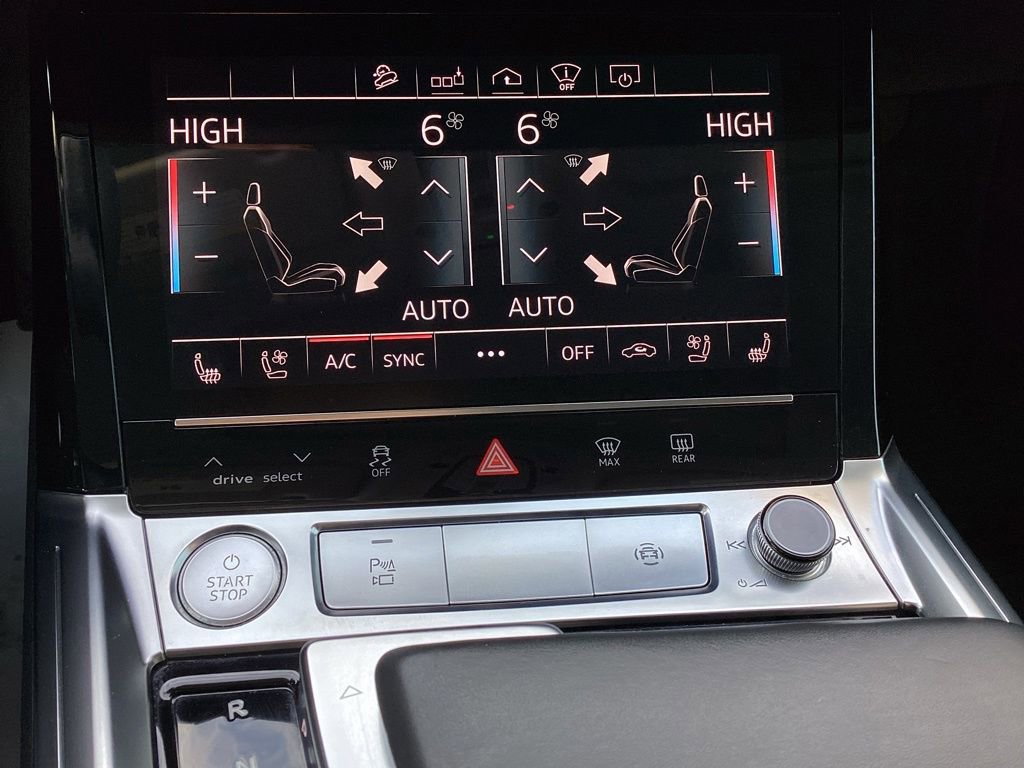 Used 2019 Audi e-tron Prestige w/ Prestige Package image 21