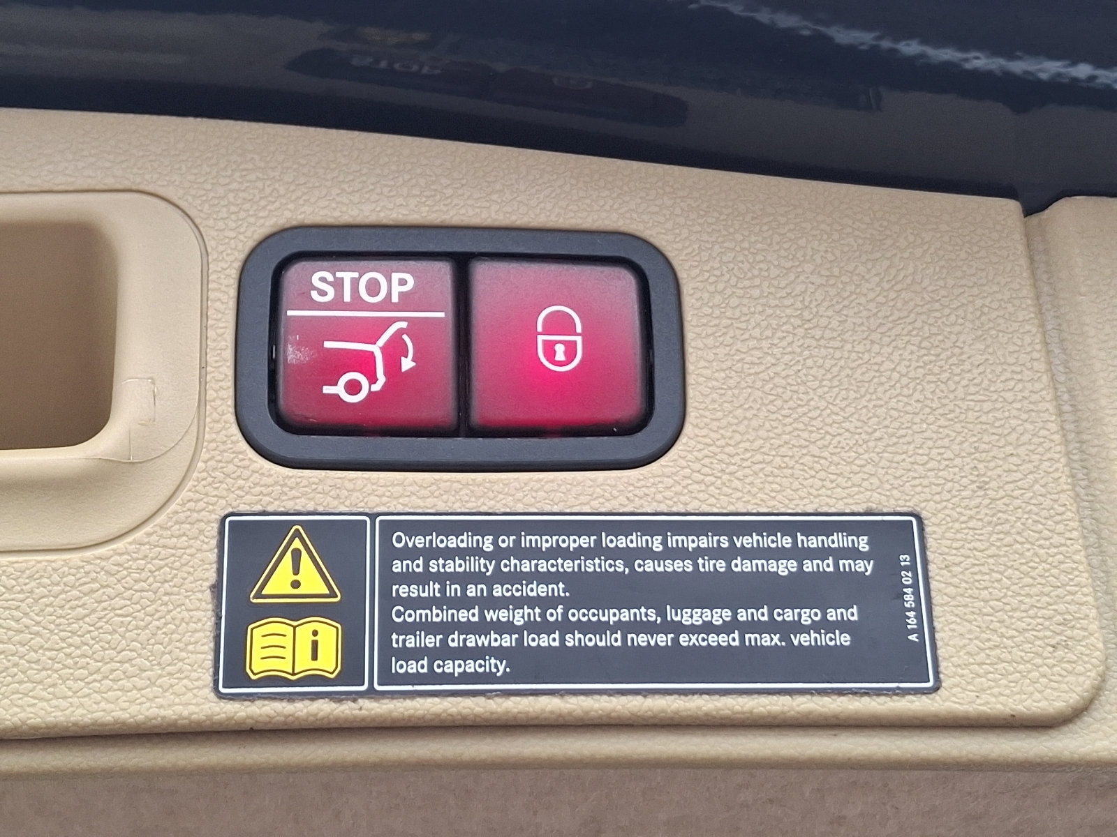 Used 2012 Mercedes-Benz GL 450 4MATIC image 31