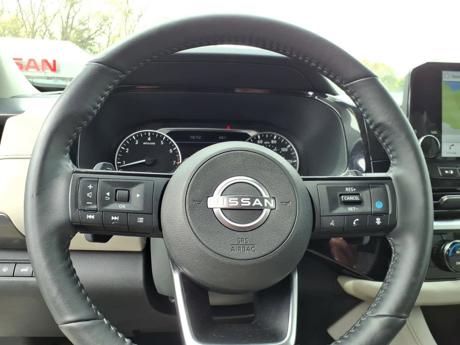 Used 2022 Nissan Pathfinder SL AWD/4WD image 24