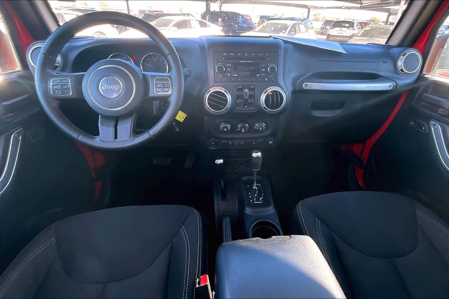 Certified 2018 Jeep Wrangler Unlimited Sahara w/ Connectivity Group AWD/4WD image 10