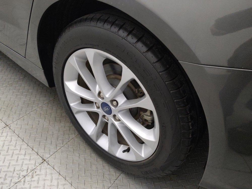 Used 2020 Ford Fusion SEL FWD image 31