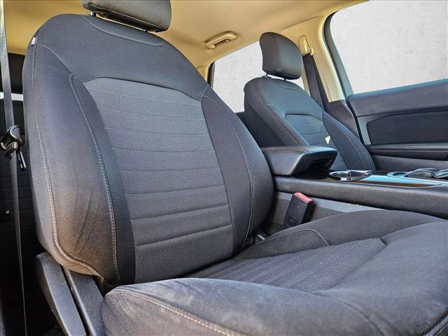 Used 2015 Ford Edge SE image 22