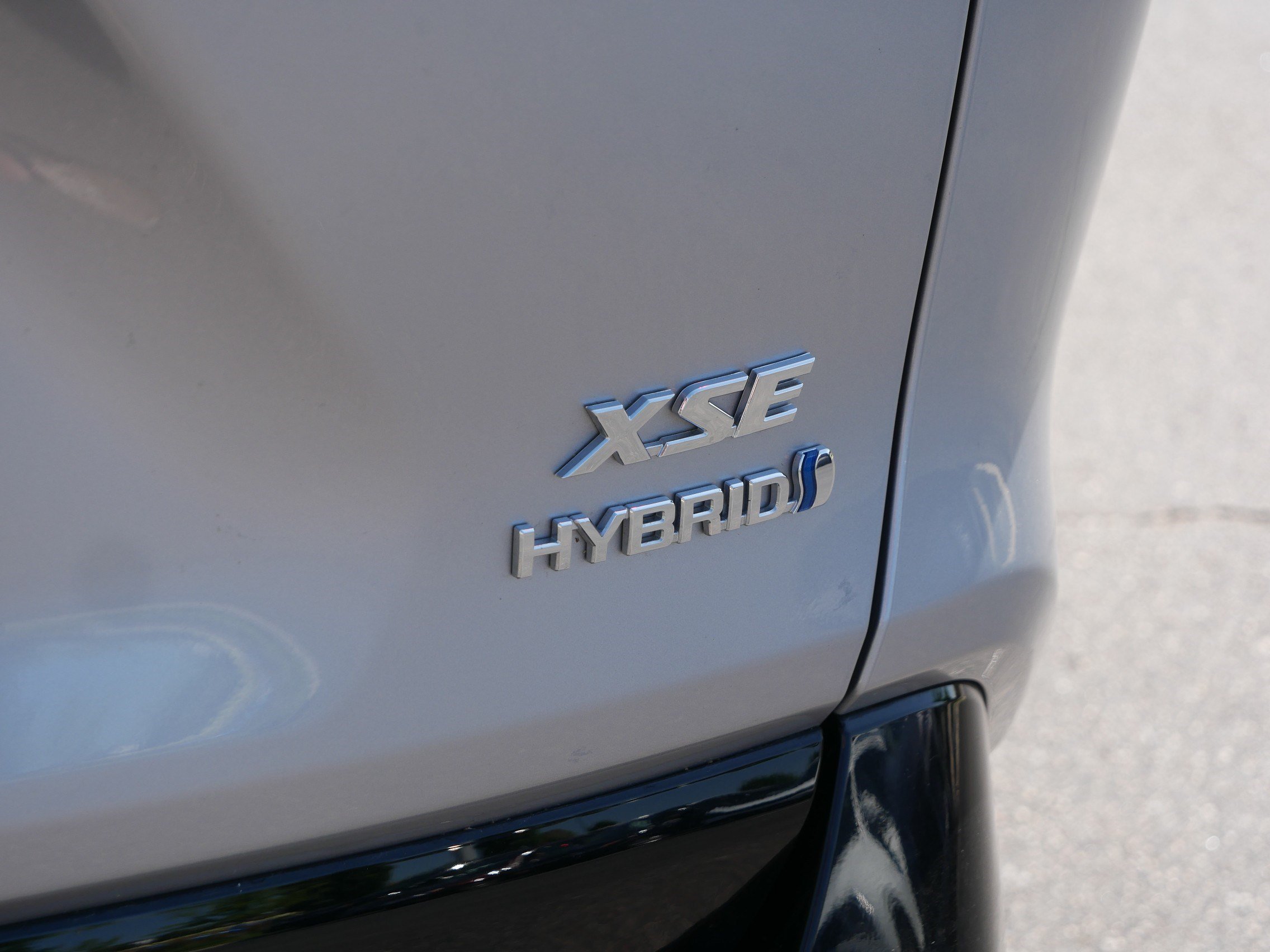 Used 2023 Toyota RAV4 XSE AWD/4WD image 8