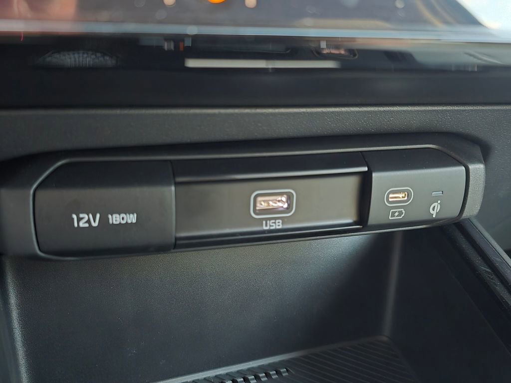 New 2025 Kia Niro EX image 31