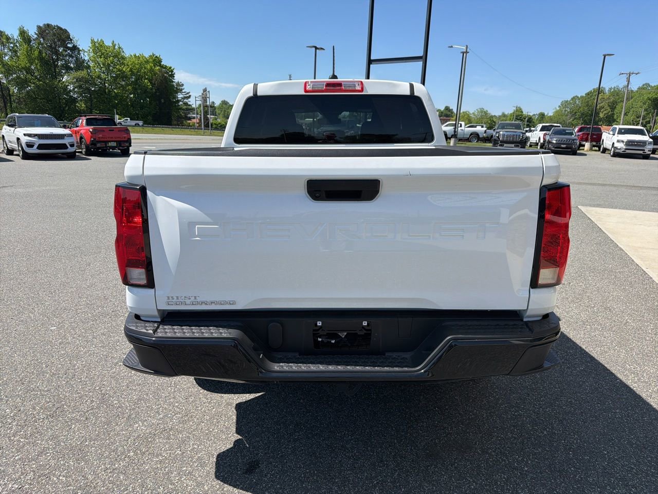 Used 2024 Chevrolet Colorado W/T image 7