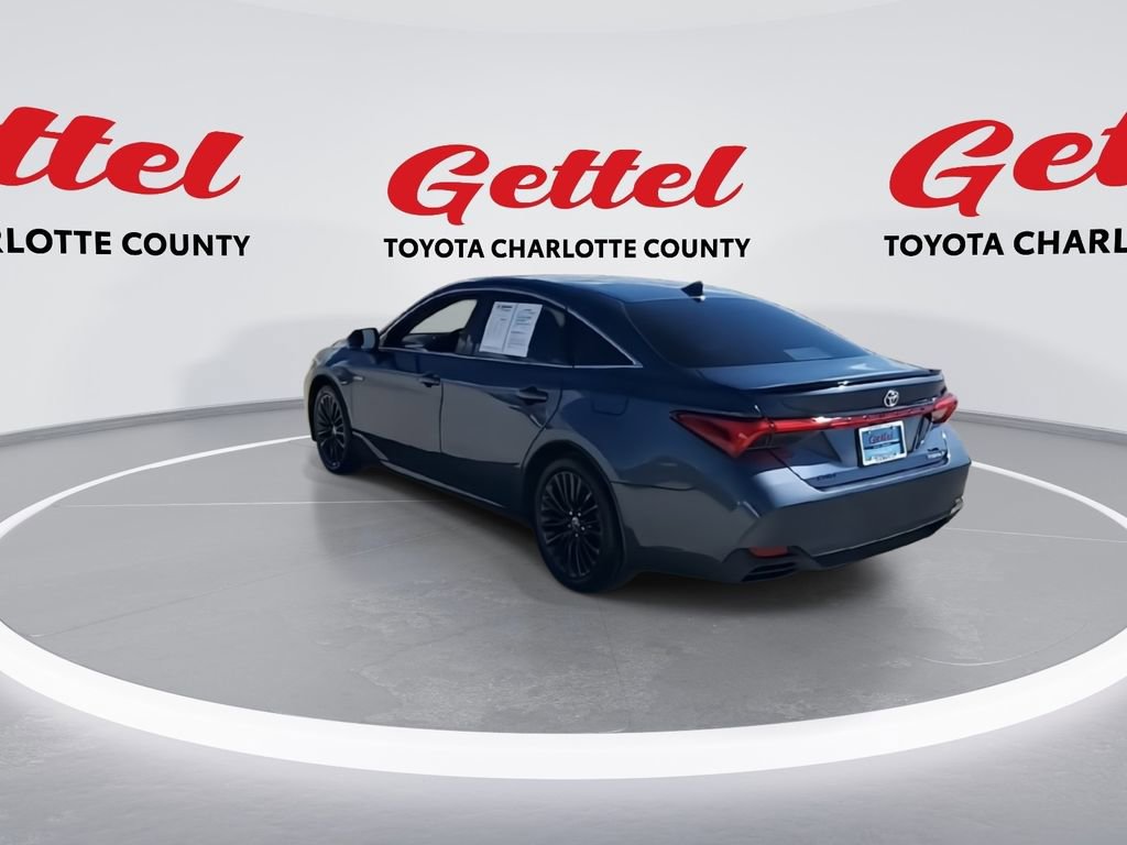 Used 2020 Toyota Avalon XSE image 6