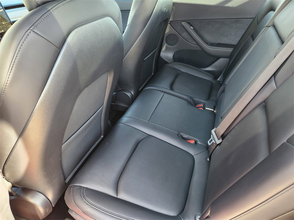 Used 2021 Tesla Model Y Standard Range 4D Sport Utilit image 31