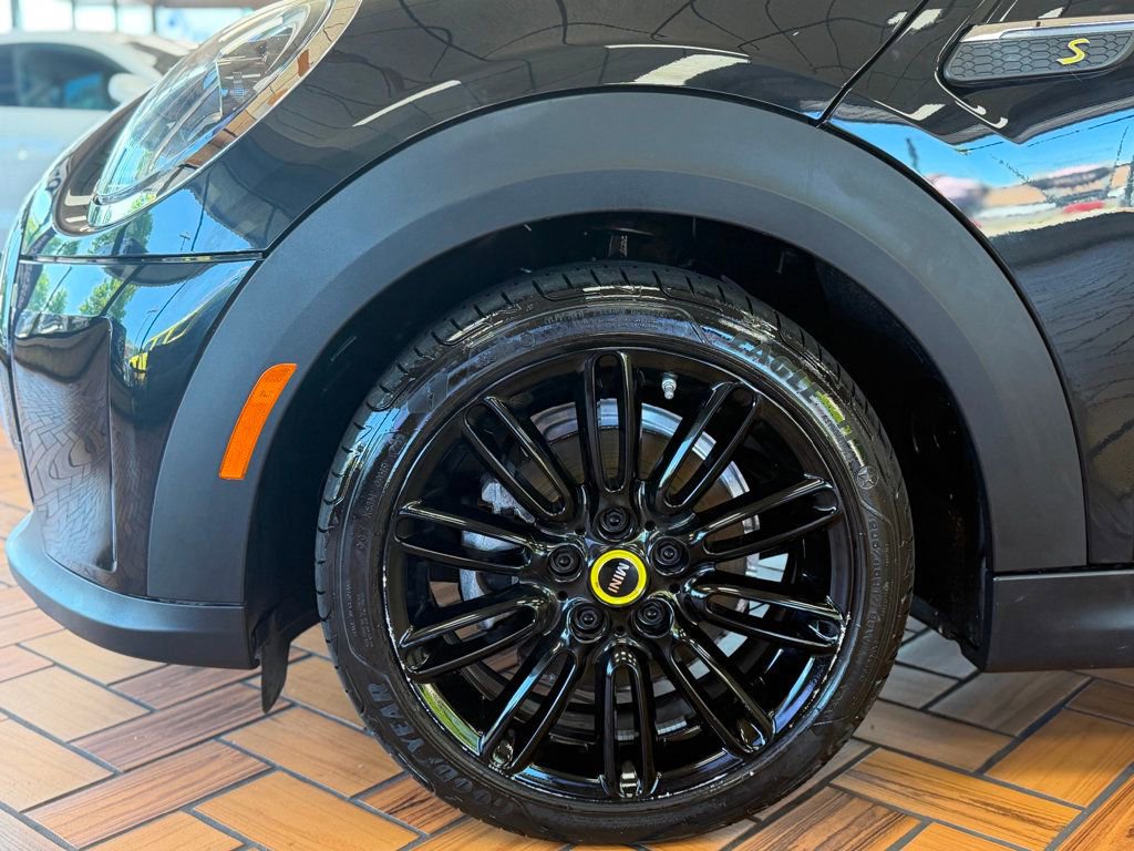 Used 2023 MINI Cooper SE FWD image 16