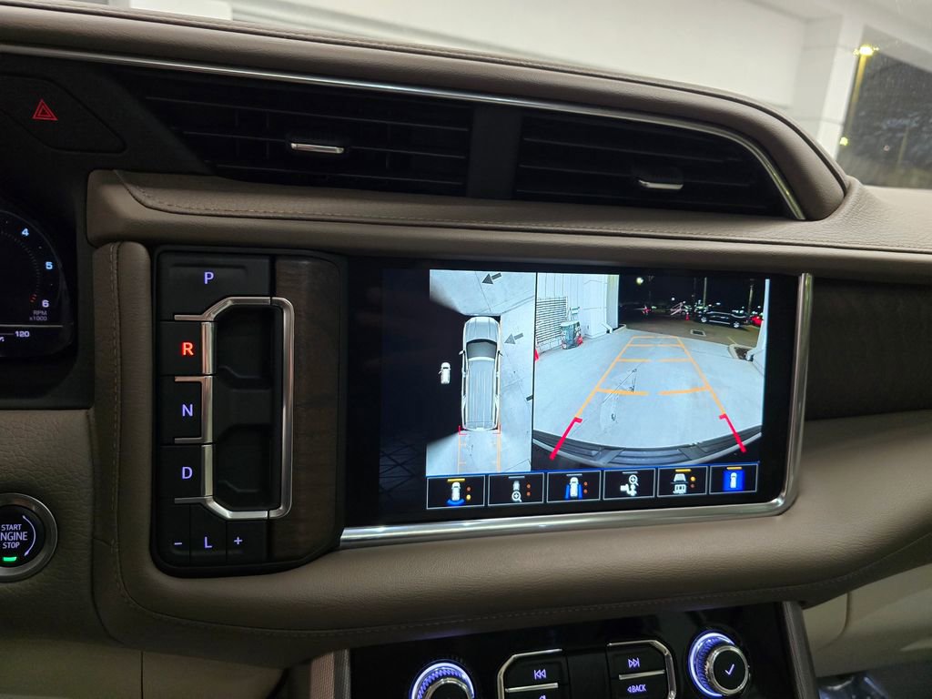 Used 2022 GMC Yukon XL Denali image 25