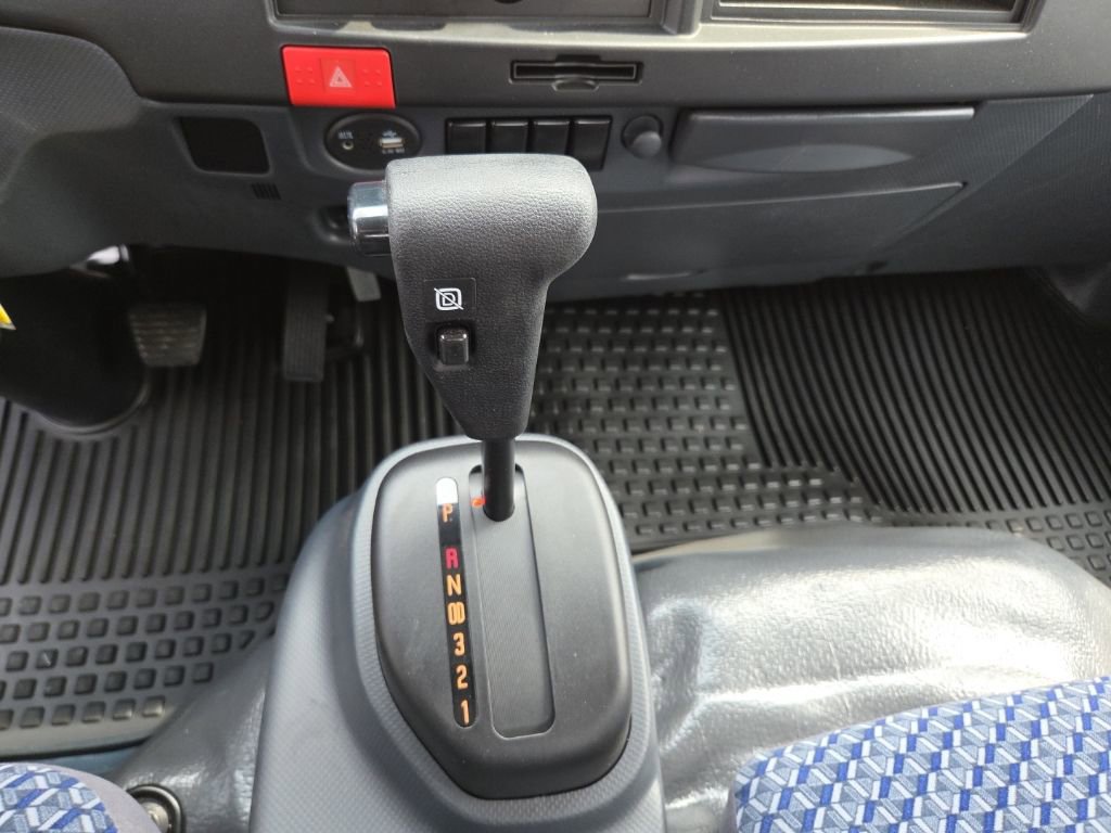 New 2025 Chevrolet Low Cab Forward 5500XG image 18